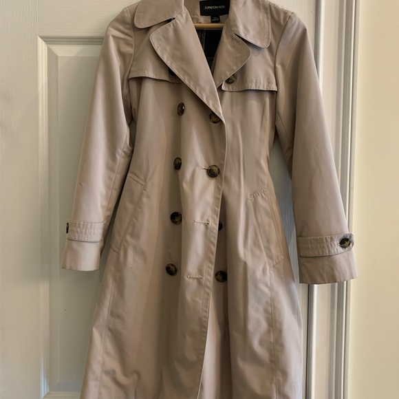 London Fog classic trench coat size PS - Picture 4 of 7